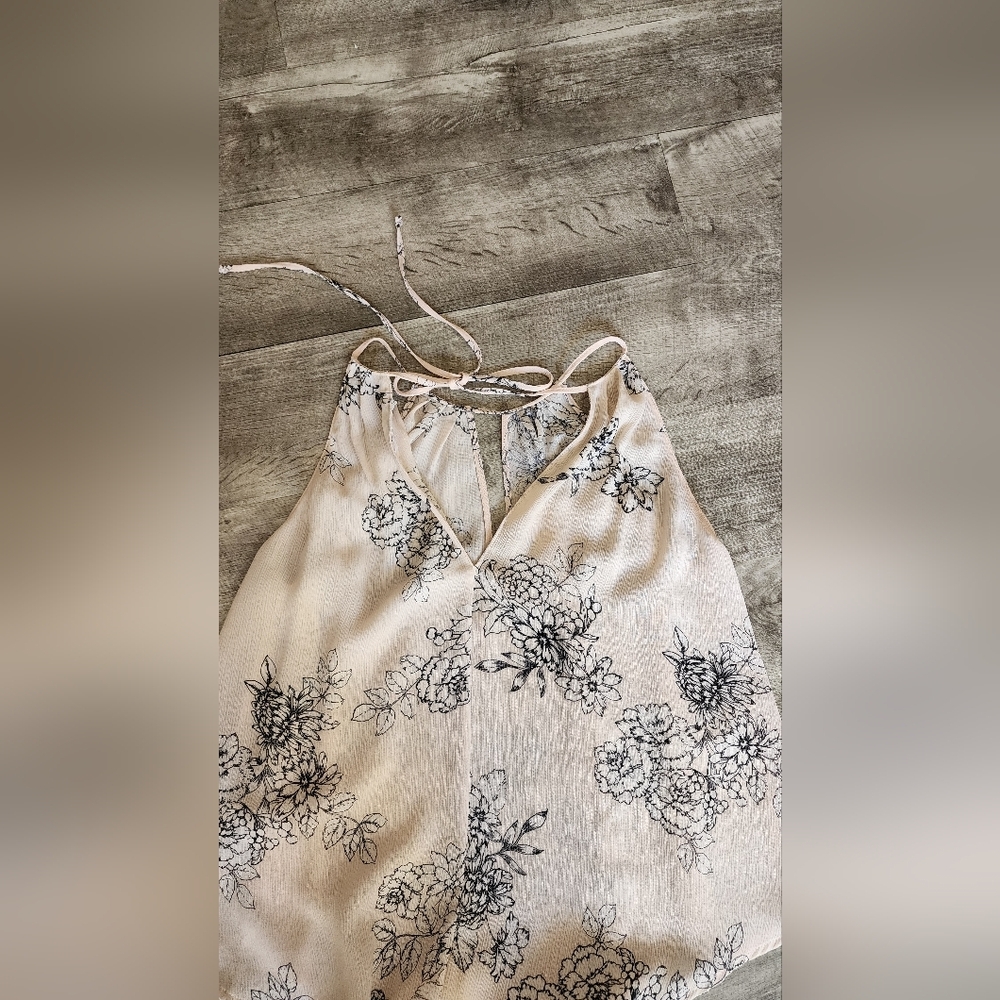 Lush Cream and Black Floral Top - Picture 3 of 4